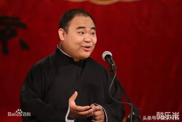 侯震