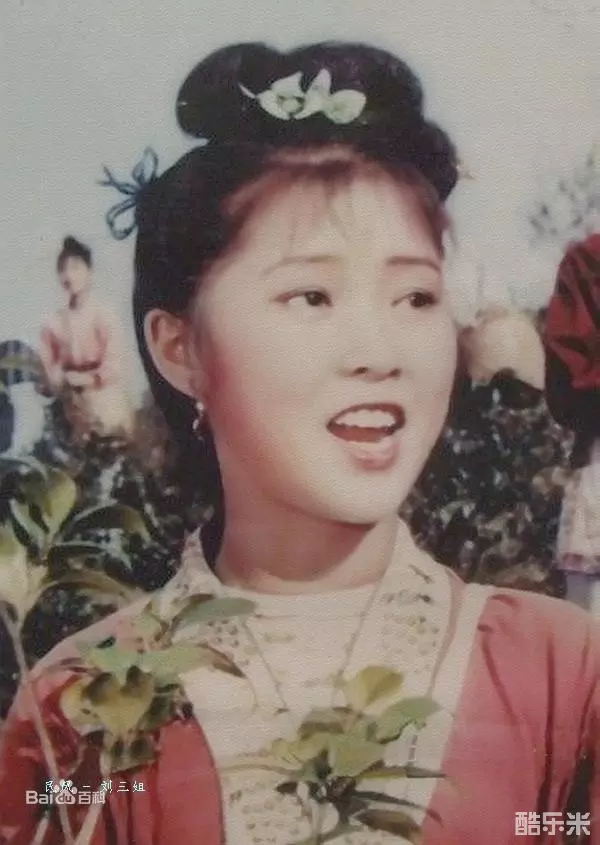 黄婉秋