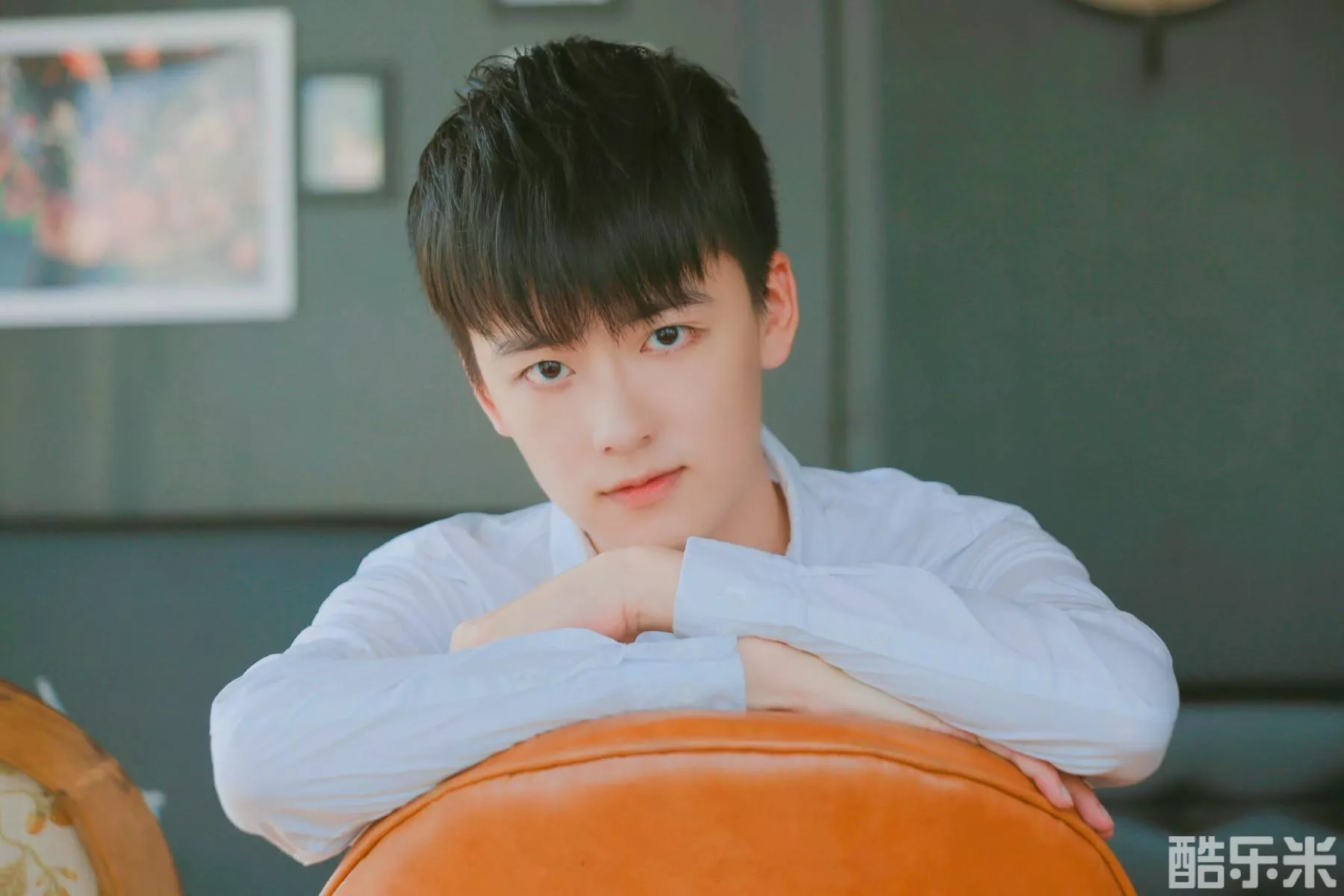 牛东文
