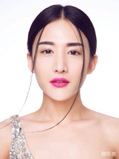 小灿