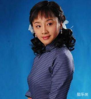 唐静