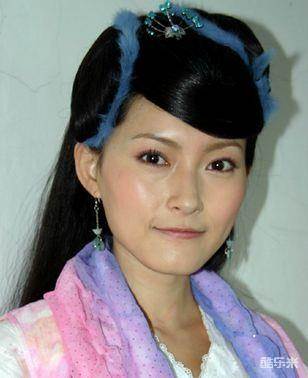 张曼伶
