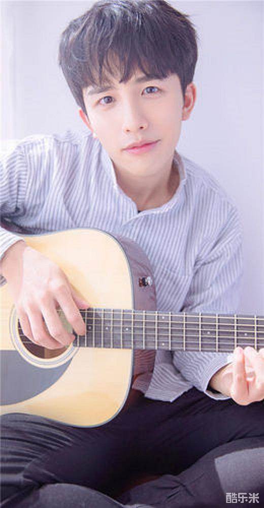 李圣佳