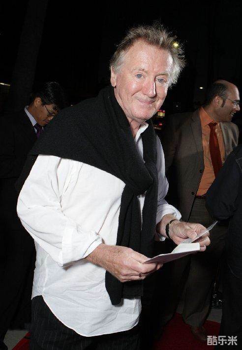 阿德里安·莱恩