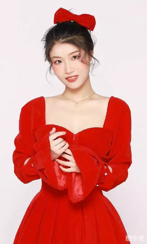 赵方婧