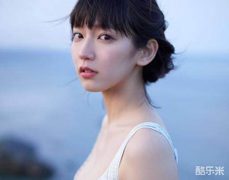 吉冈里帆