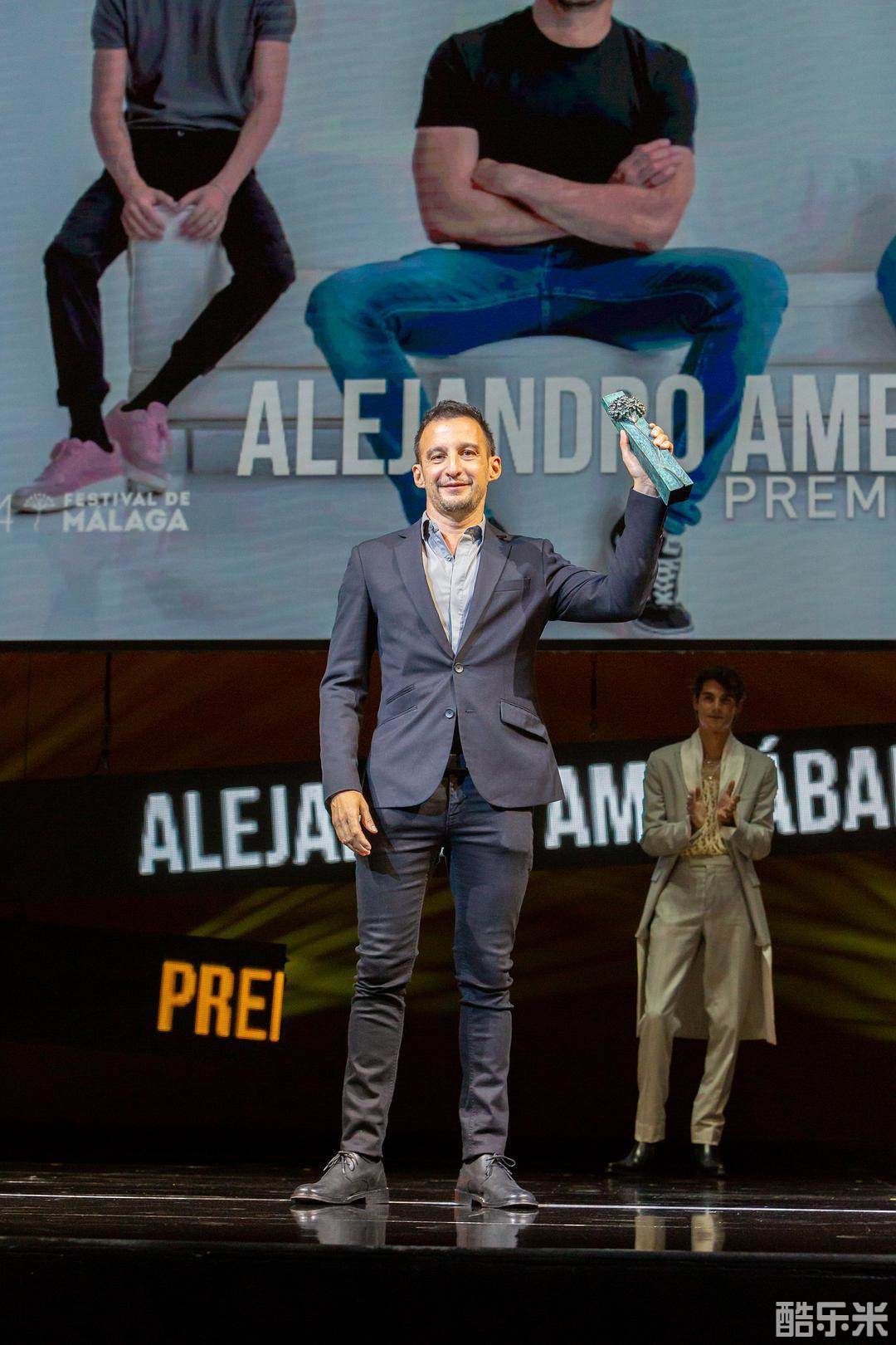 亚历桑德罗·阿曼巴