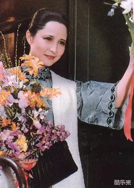 李羚