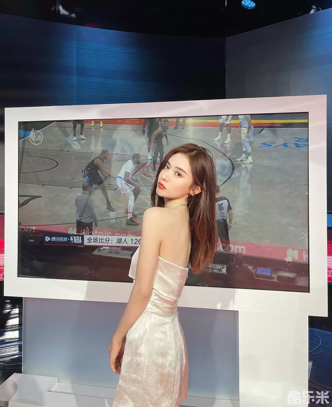 美娜