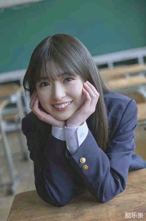 小川彩