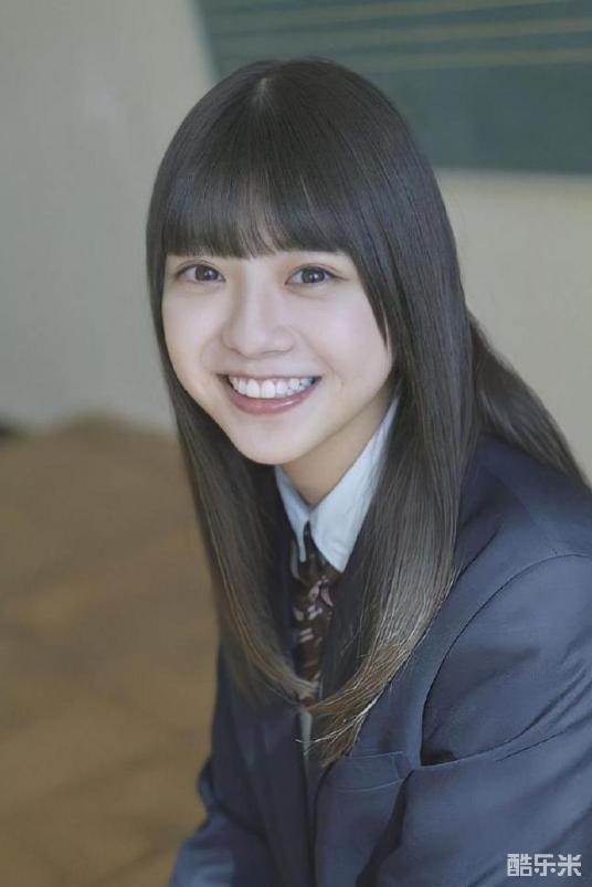 富里奈央