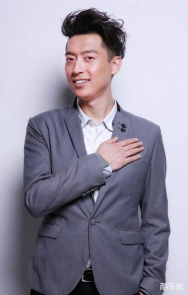 曲少石