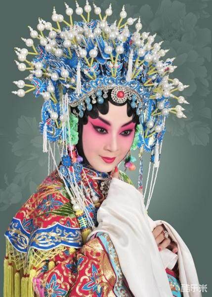 姜亦珊