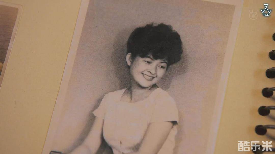 草村礼子