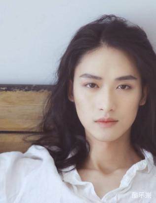 胡潇灵