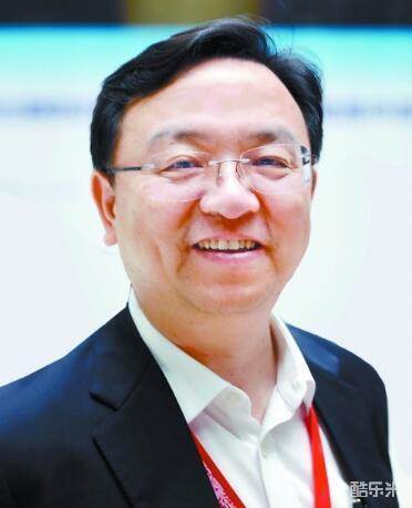 王传福