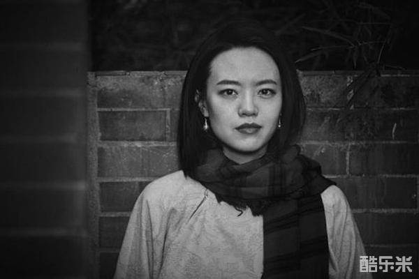 李威