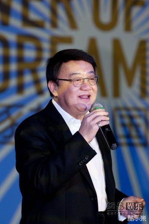 黎小田