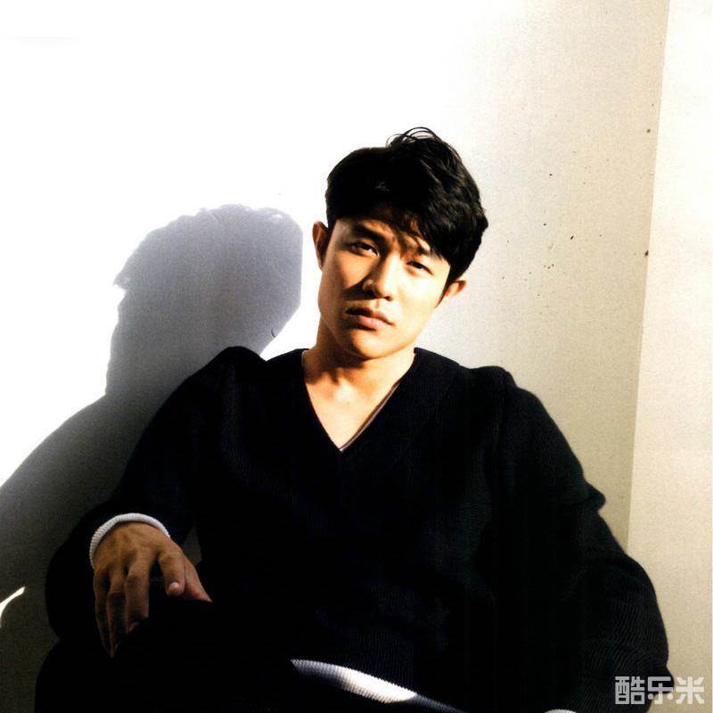 铃木亮平