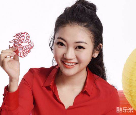 董婧