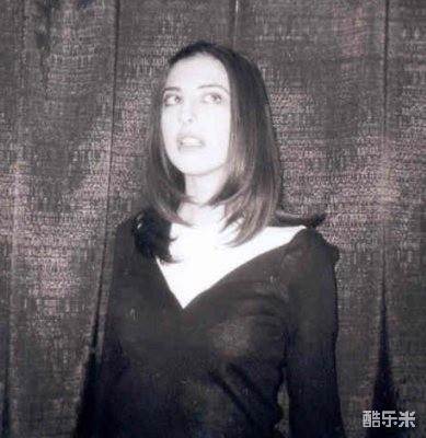 亚历桑德丽娅·莫罗
