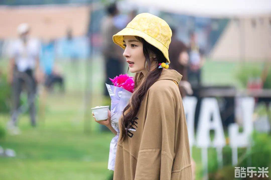 花儿与少年露营季