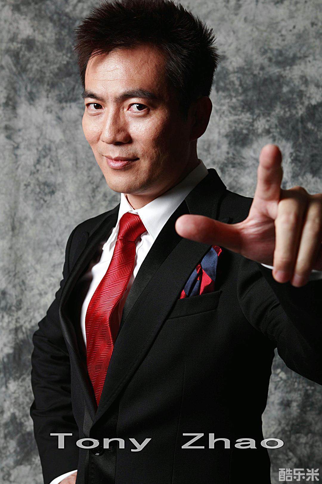 黄健翔