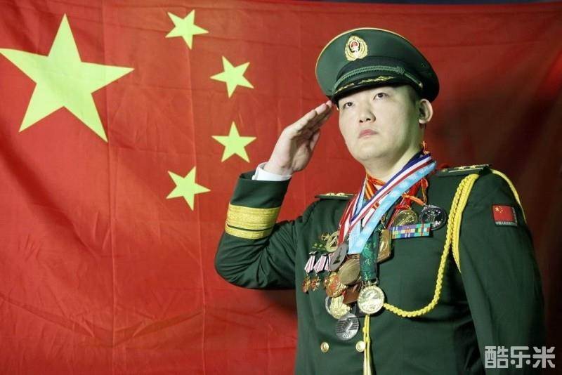 张君龙