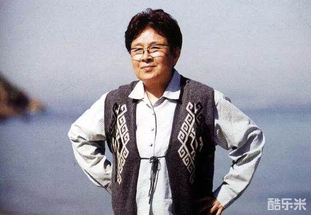 谷建芬