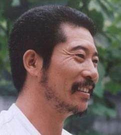 巴音