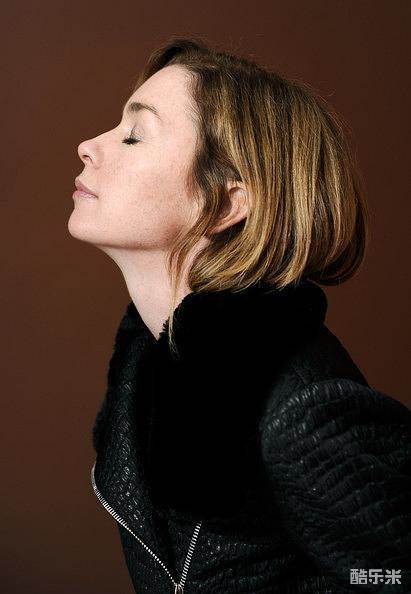 朱丽安·尼科尔森