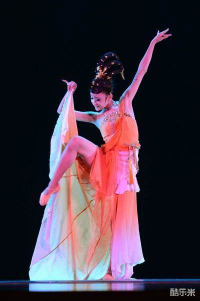 李祎然
