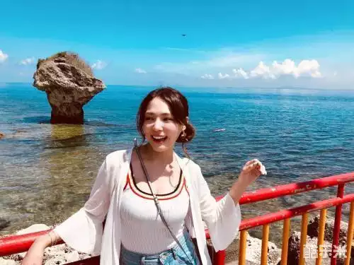 卓毓彤