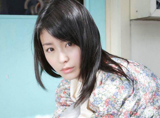 本假屋唯香