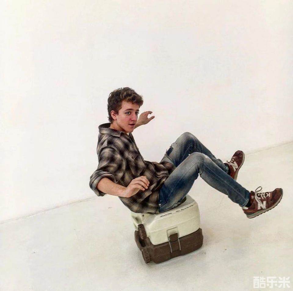 阿德里安·格鲁内瓦尔德