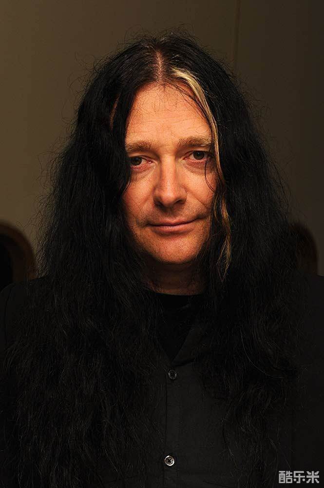 乔纳斯·阿克伦德