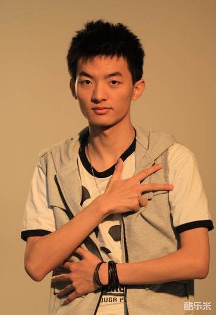 张志成