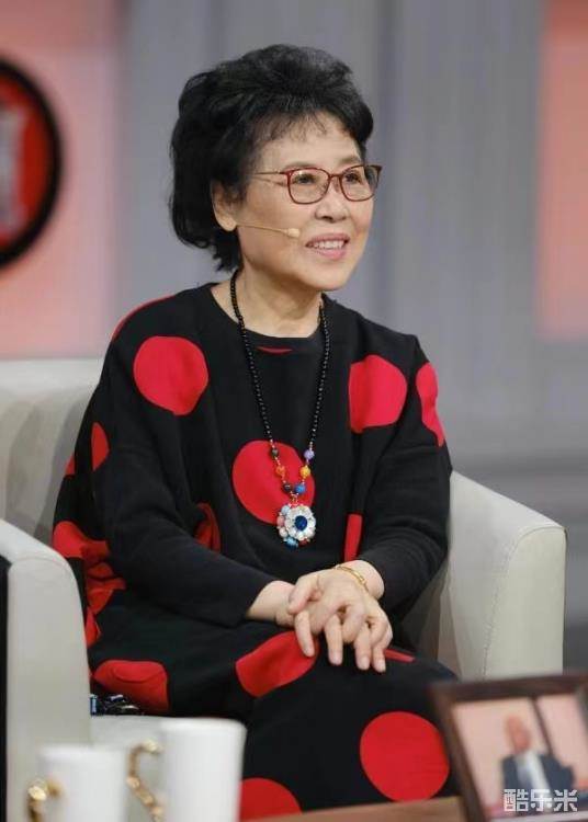 卞小贞