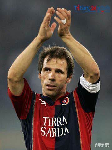 吉安弗朗哥·佐拉