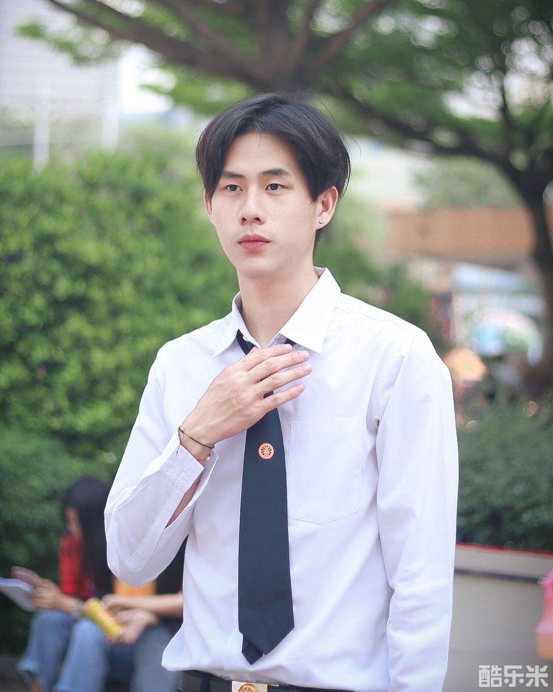 塔纳温·坡查伦拉特