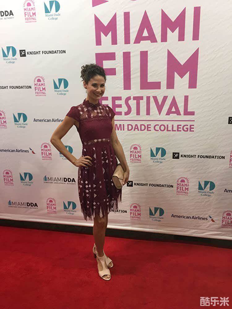 艾梅柏·里维拉