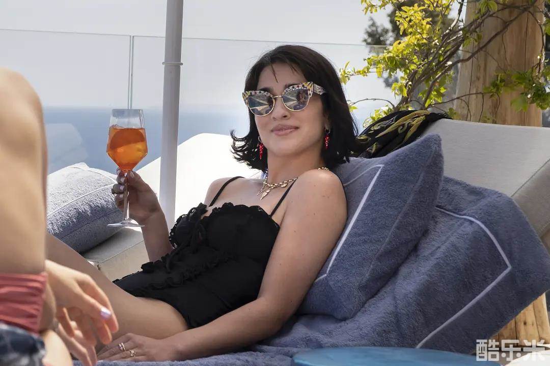 白莲花度假村 第二季