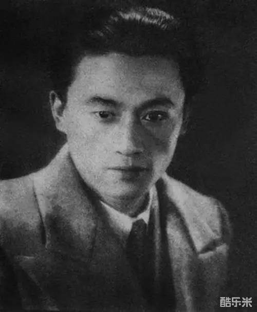 万超尘