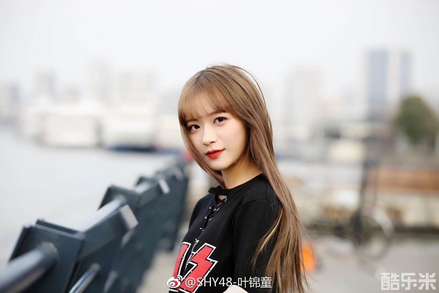 叶锦童