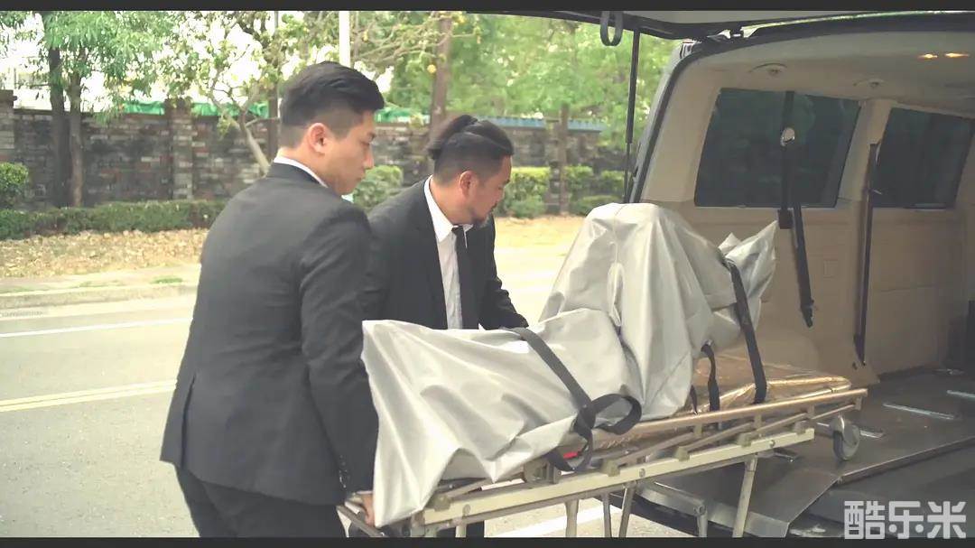 讲话没有在听