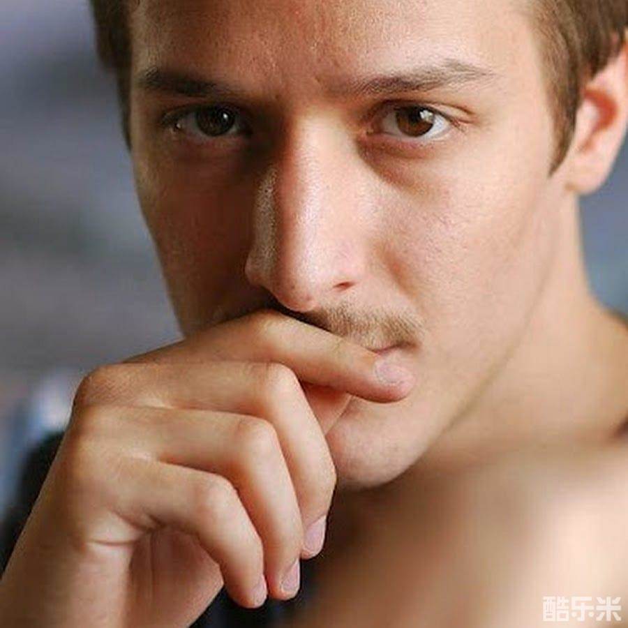 达里奥·艾塔