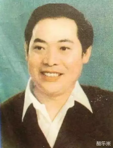 张振富