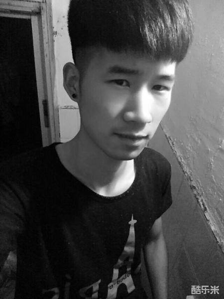 匡萃龙