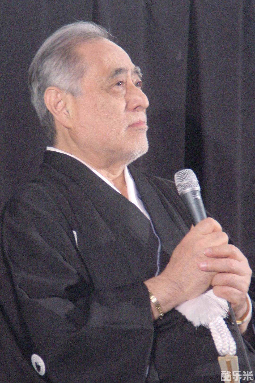 津川雅彦