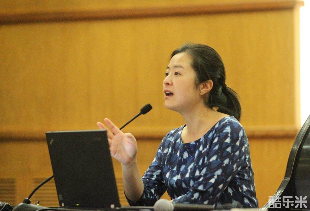 张泉灵